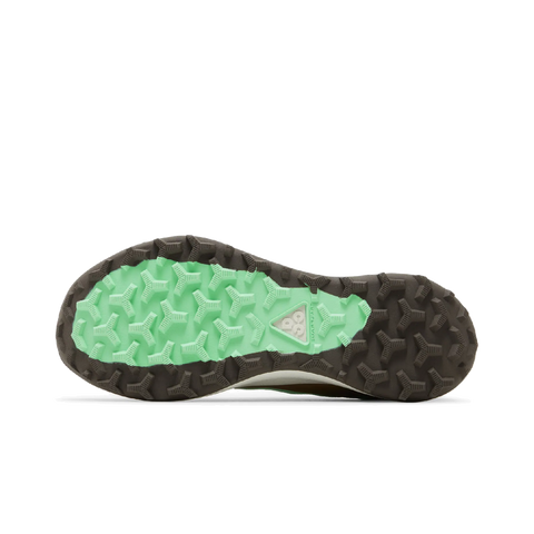 Nike ACG Lowcates Limestone Green Glow Dark